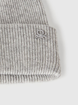 Benetton dečija pletena kapa 