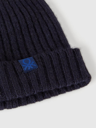 Benetton dečija pletena kapa 