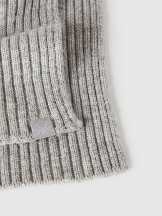 Benetton dečiji pleteni šal 