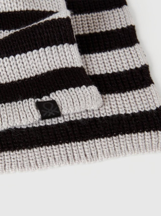 Benetton dečiji pleteni šal 