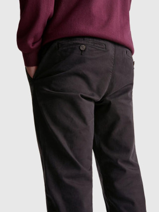 Benetton muške pantalone 