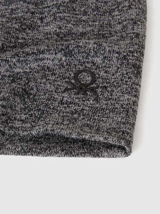 Benetton dečija kapa 