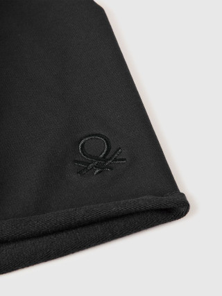 Benetton dečija kapa 