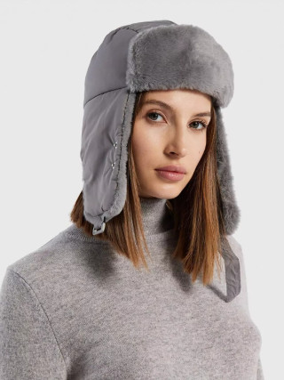 Benetton ženska kapa 