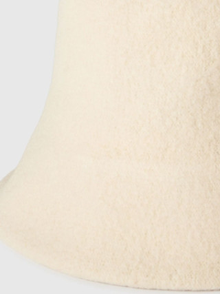 Benetton ženska kapa 