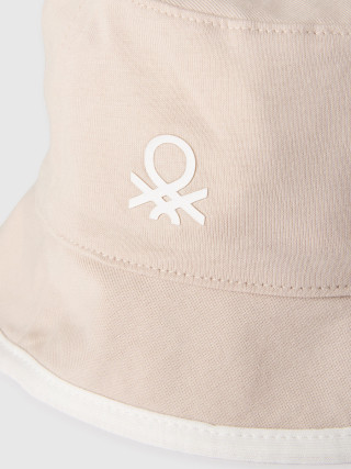 Benetton dečija kapa 