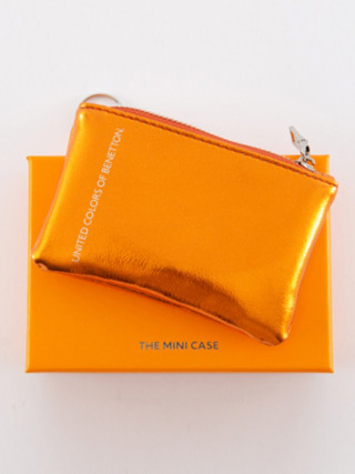 Benetton mini torbica- privezak 