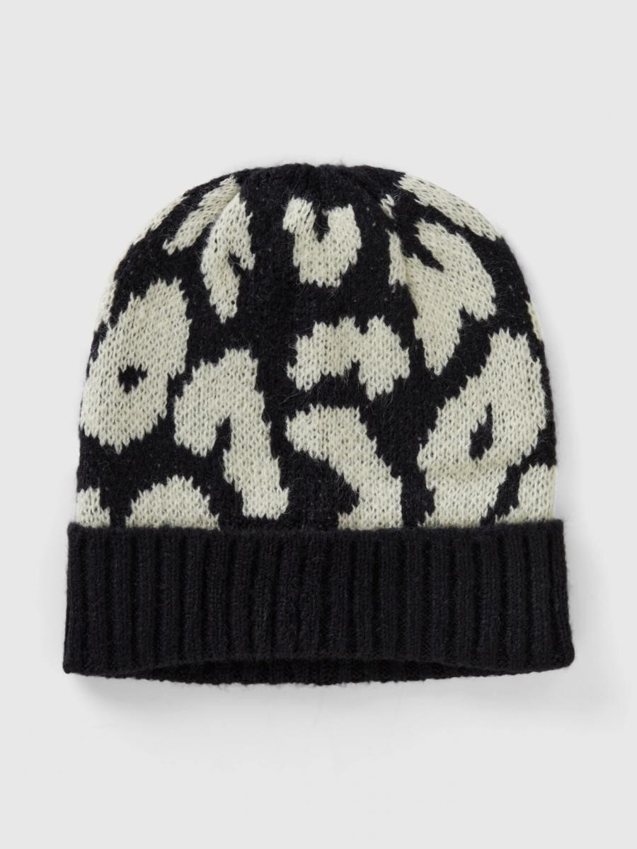 Benetton dečija kapa 