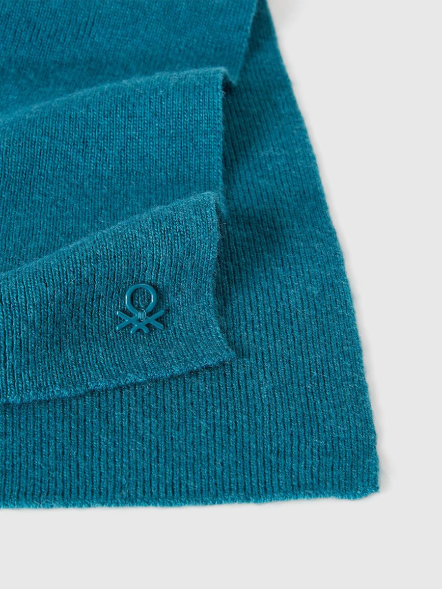 Benetton dečiji pleteni šal 