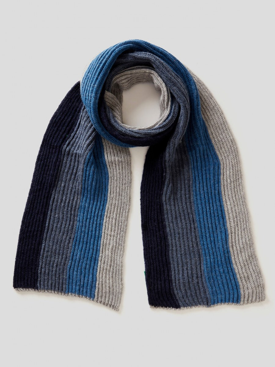 Benetton dečiji šal 