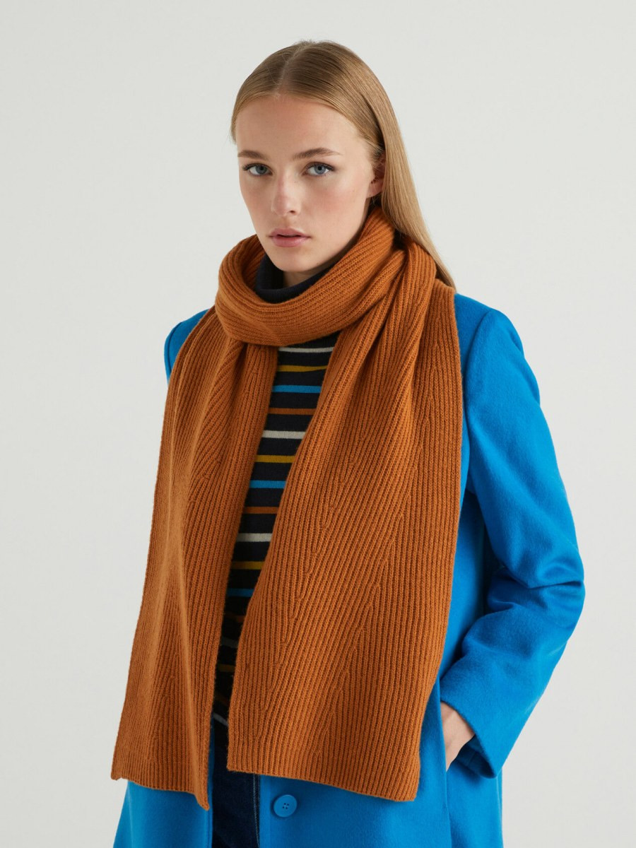 Benetton ženski šal 