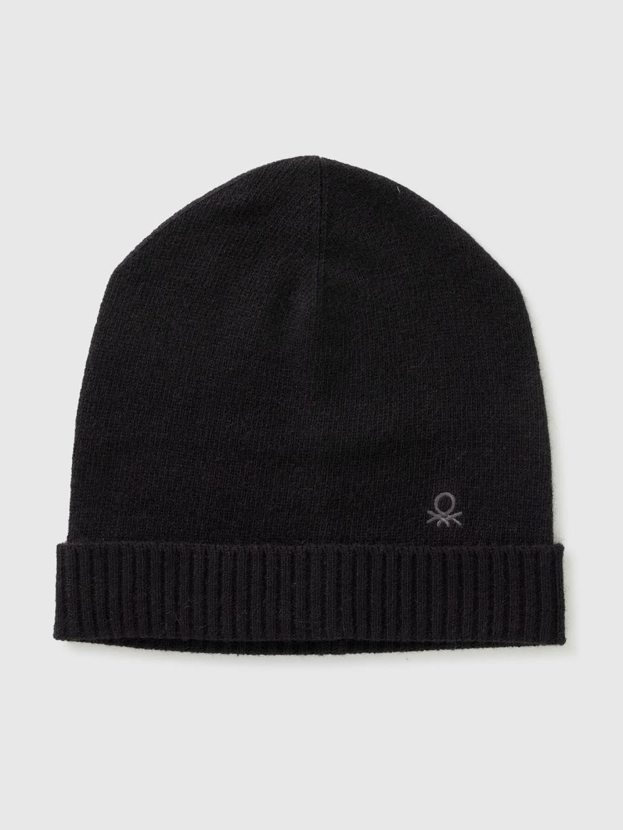 Benetton ženska pletena kapa 