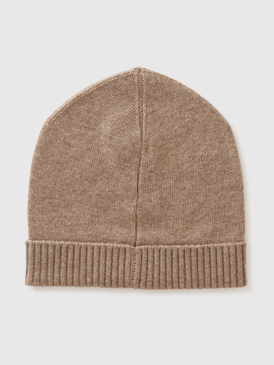 Benetton ženska pletena kapa 