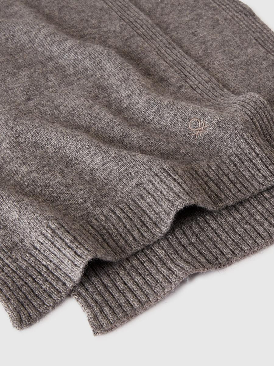 Benetton ženski pleteni šal 