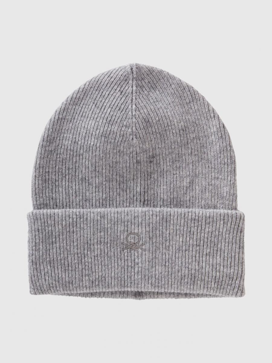 Benetton dečija kapa 