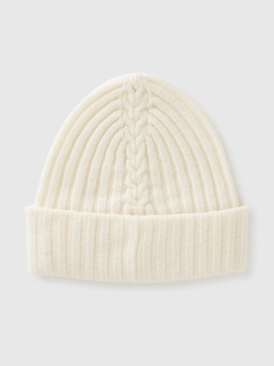 Benetton ženska kapa 