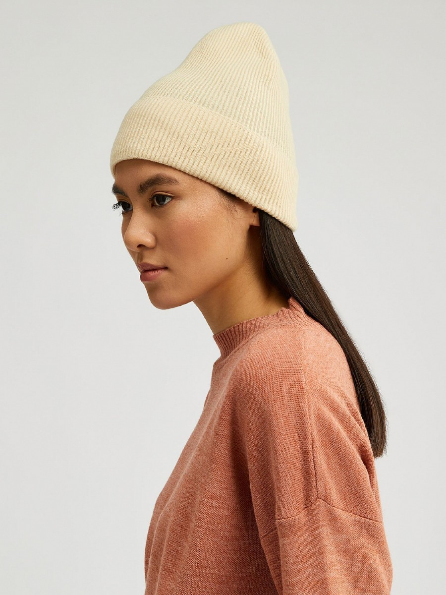 Benetton ženska kapa 