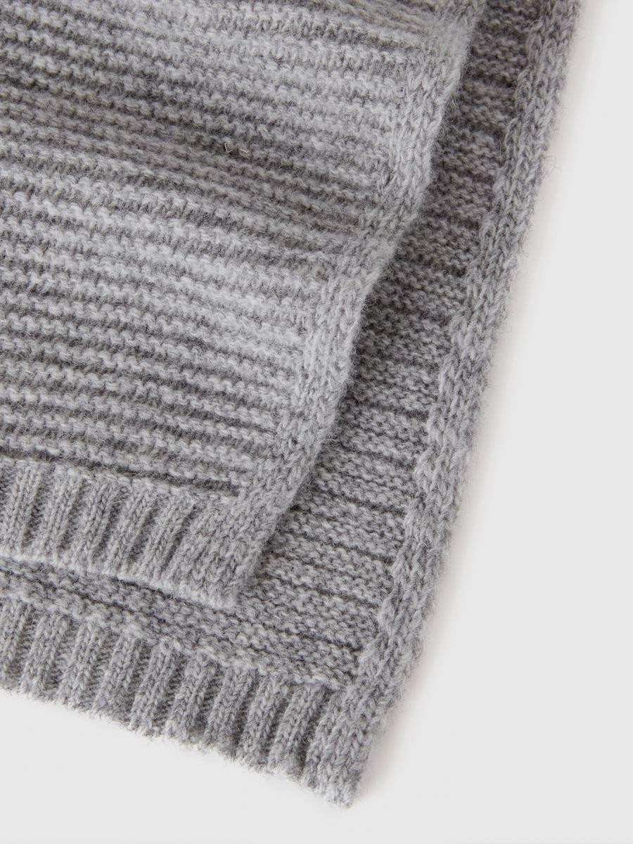 Benetton dečiji šal 