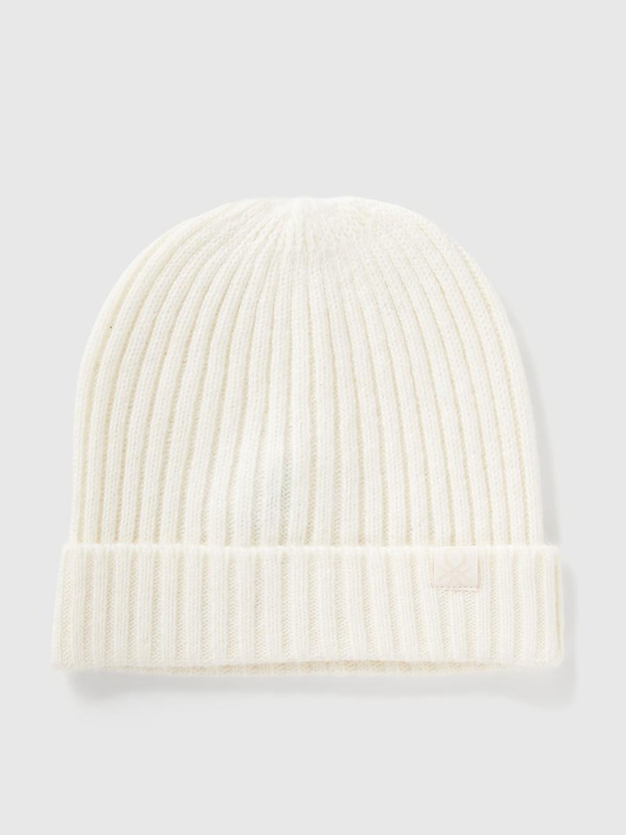 Benetton dečija pletena kapa 