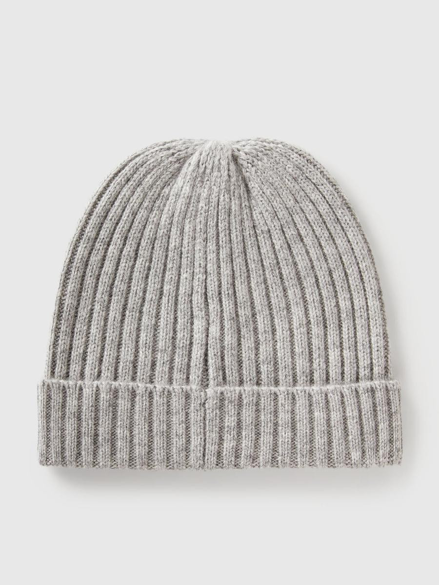 Benetton dečija pletena kapa 