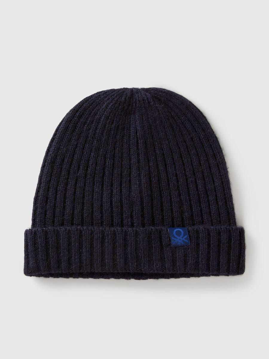 Benetton dečija pletena kapa 