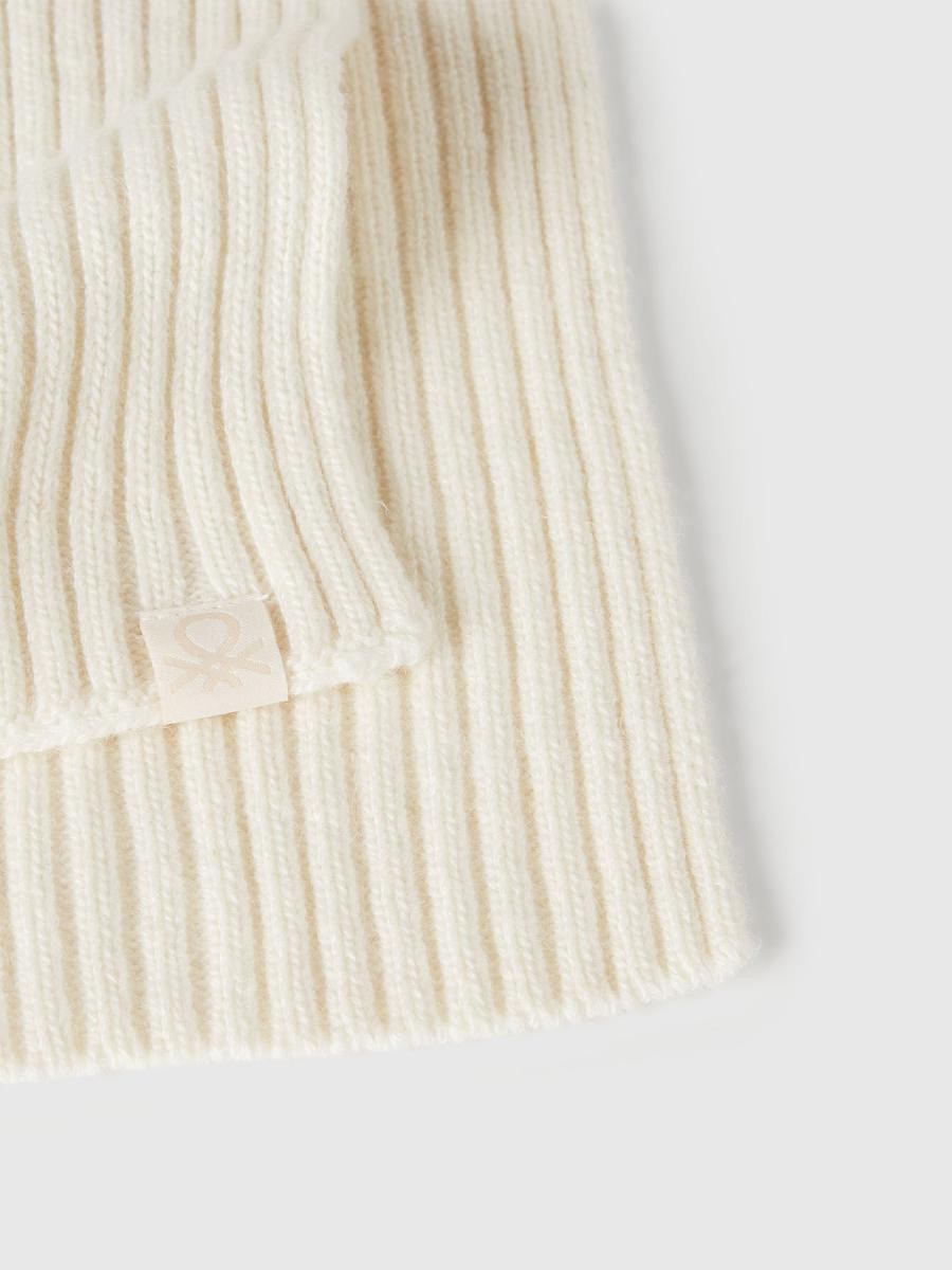 Benetton dečiji pleteni šal 