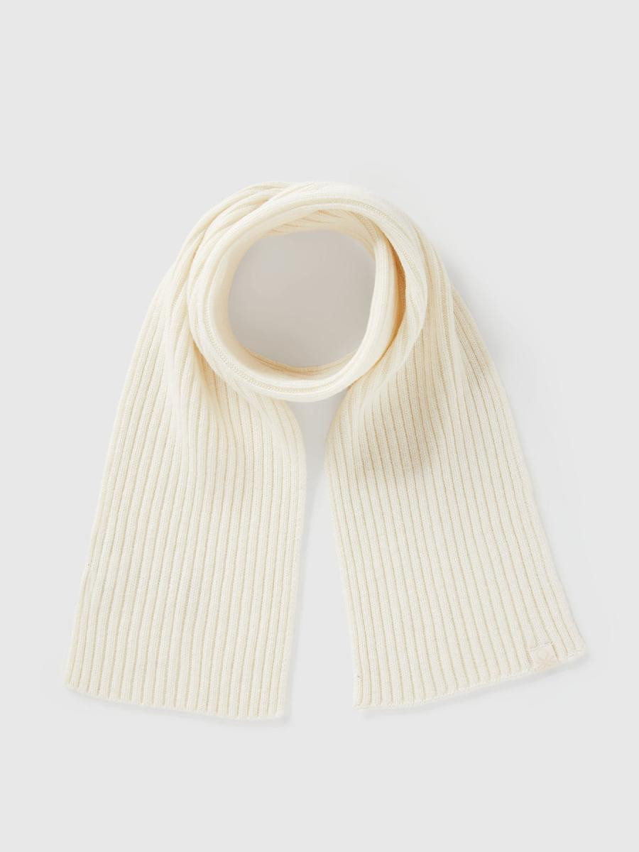 Benetton dečiji pleteni šal 