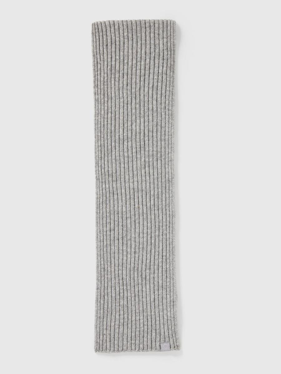 Benetton dečiji pleteni šal 