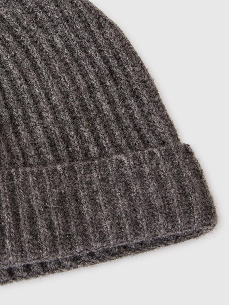 Benetton muška kapa 