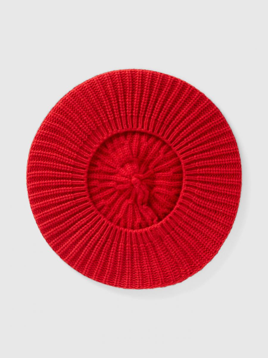 Benetton ženska kapa 