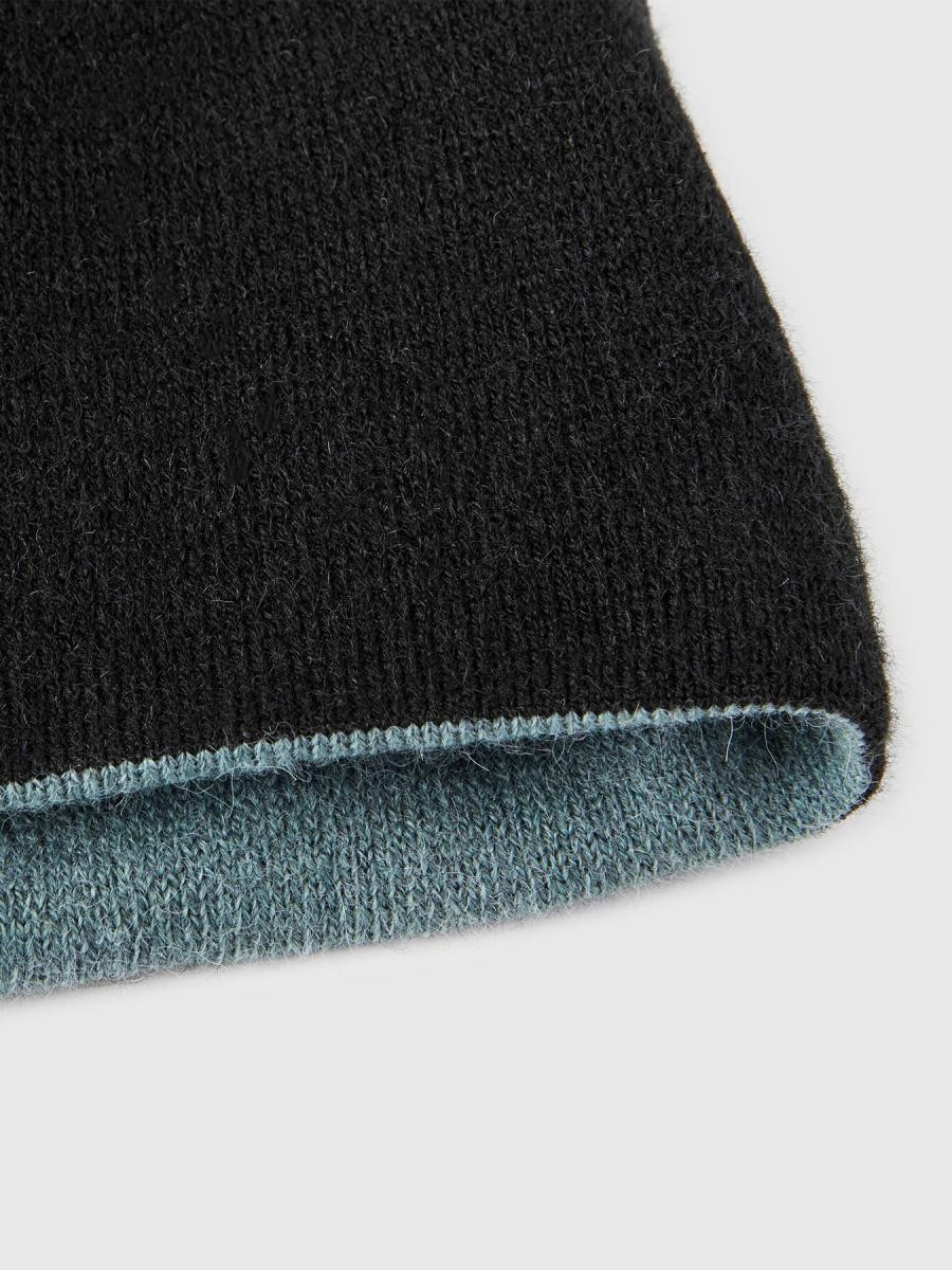 Benetton dečija kapa 