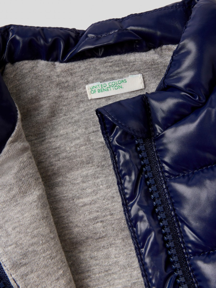 Benetton prsluk za bebe 