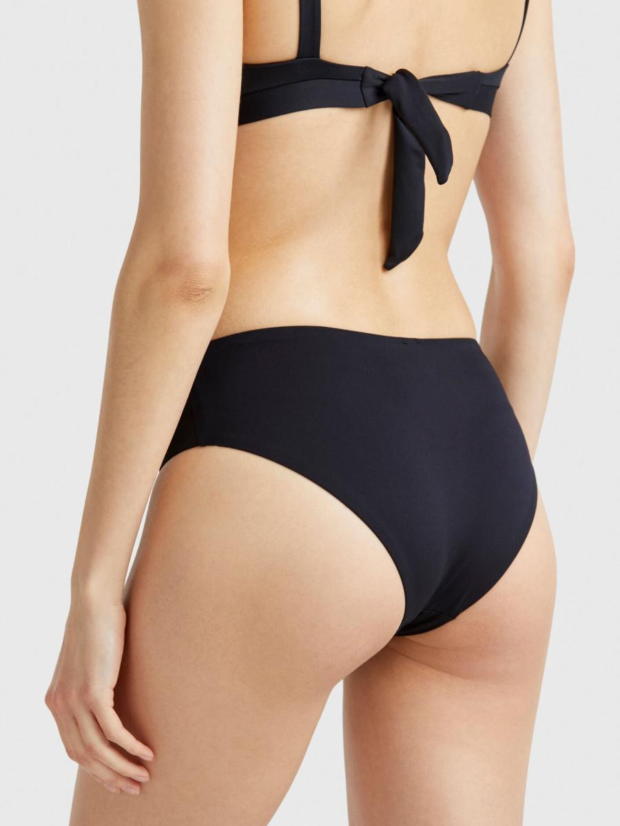 Benetton ženski kupaći kostim donji deo 