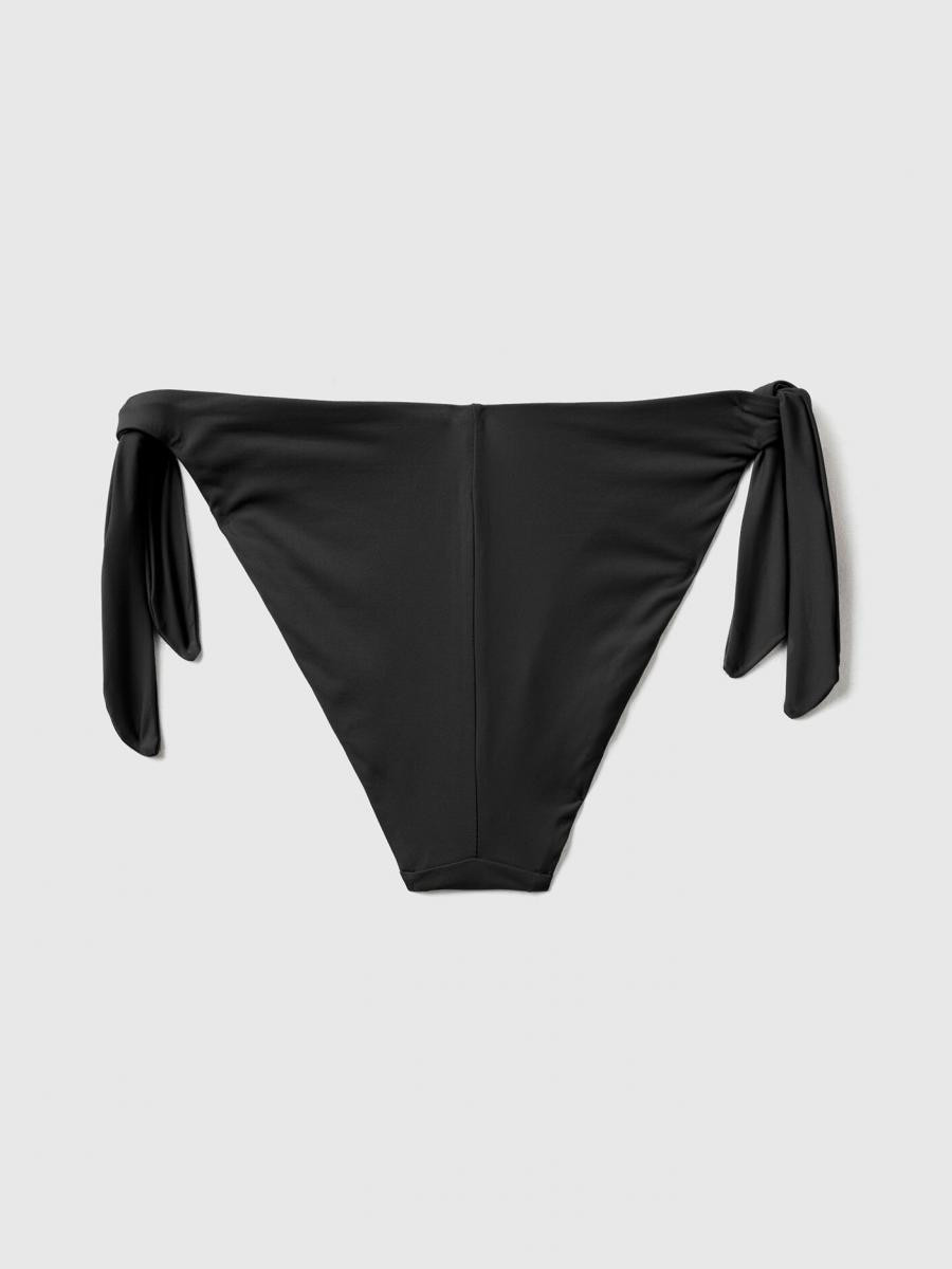 Benetton ženski kupaći kostim donji deo 