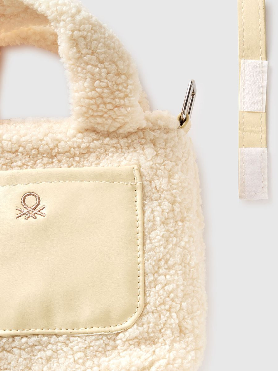 Benetton dečija torbica 