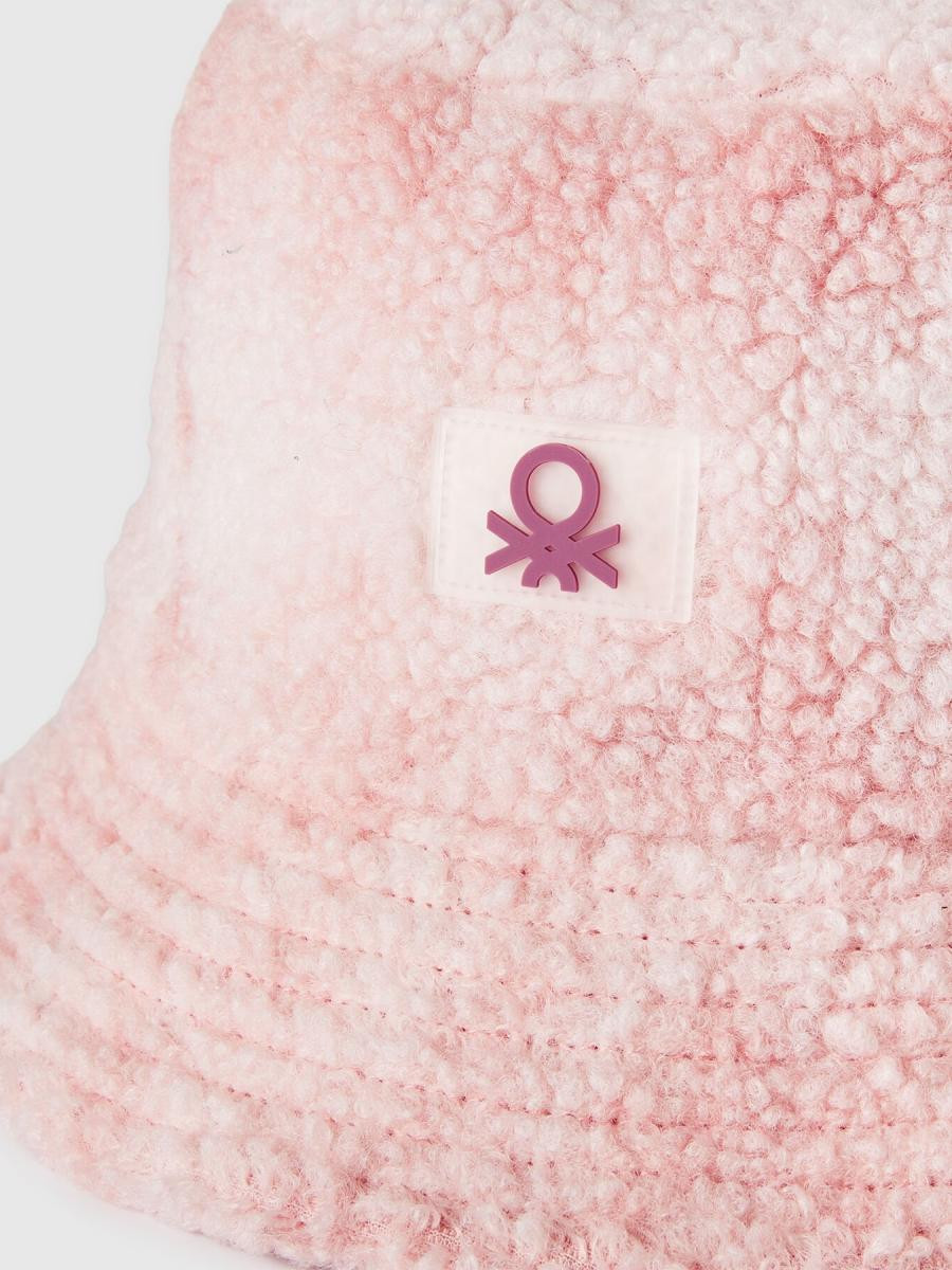 Benetton dečija kapa 