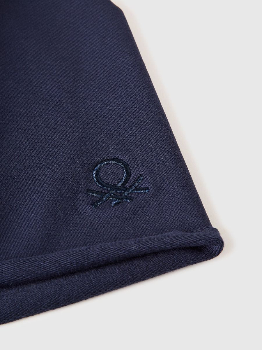 Benetton dečija kapa 