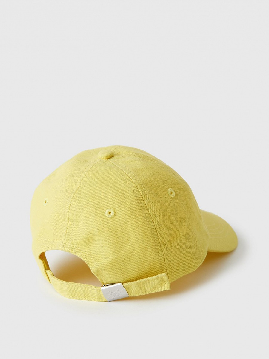 Benetton dečiji kačket 