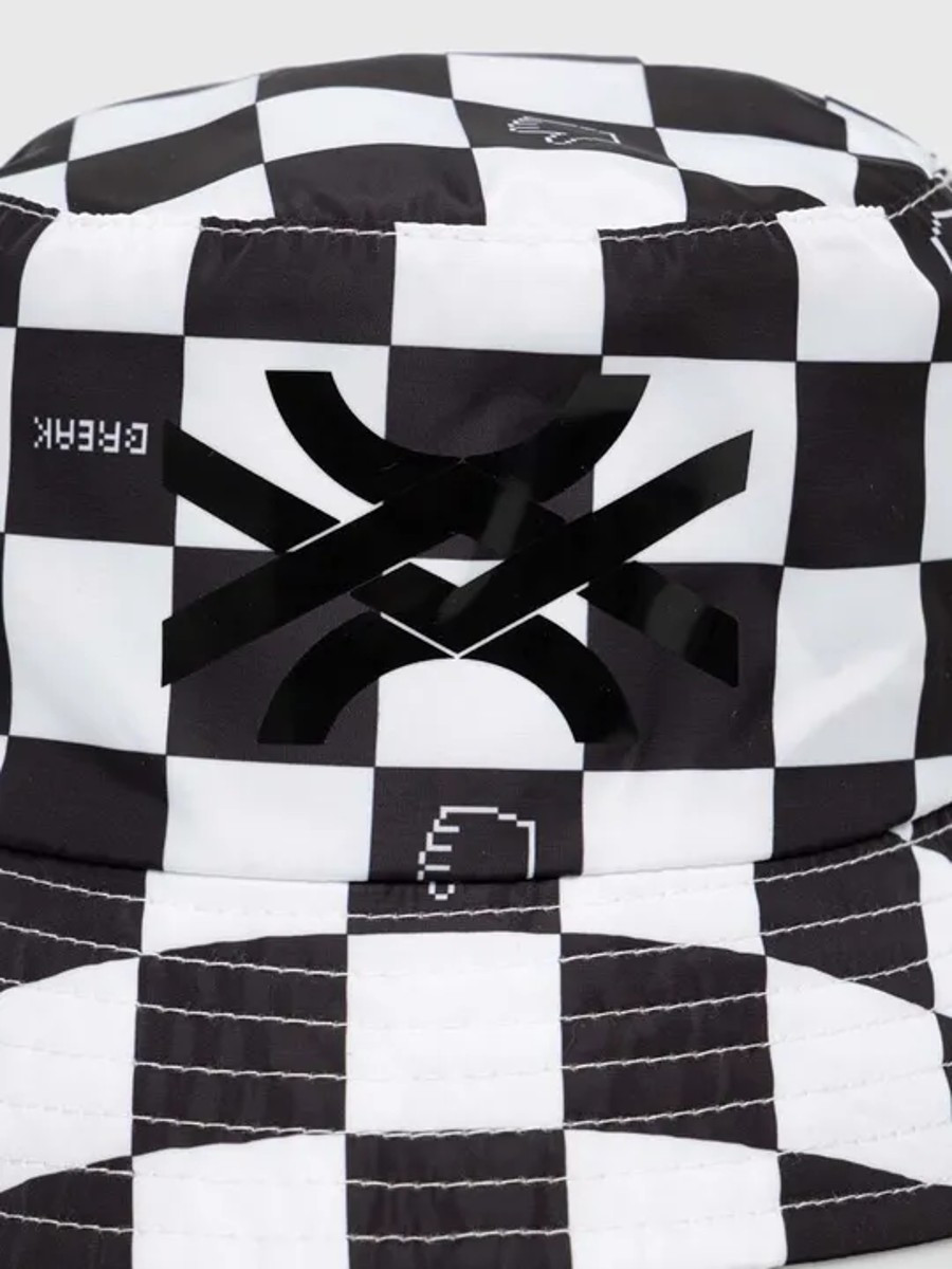 Benetton dečija kapa 