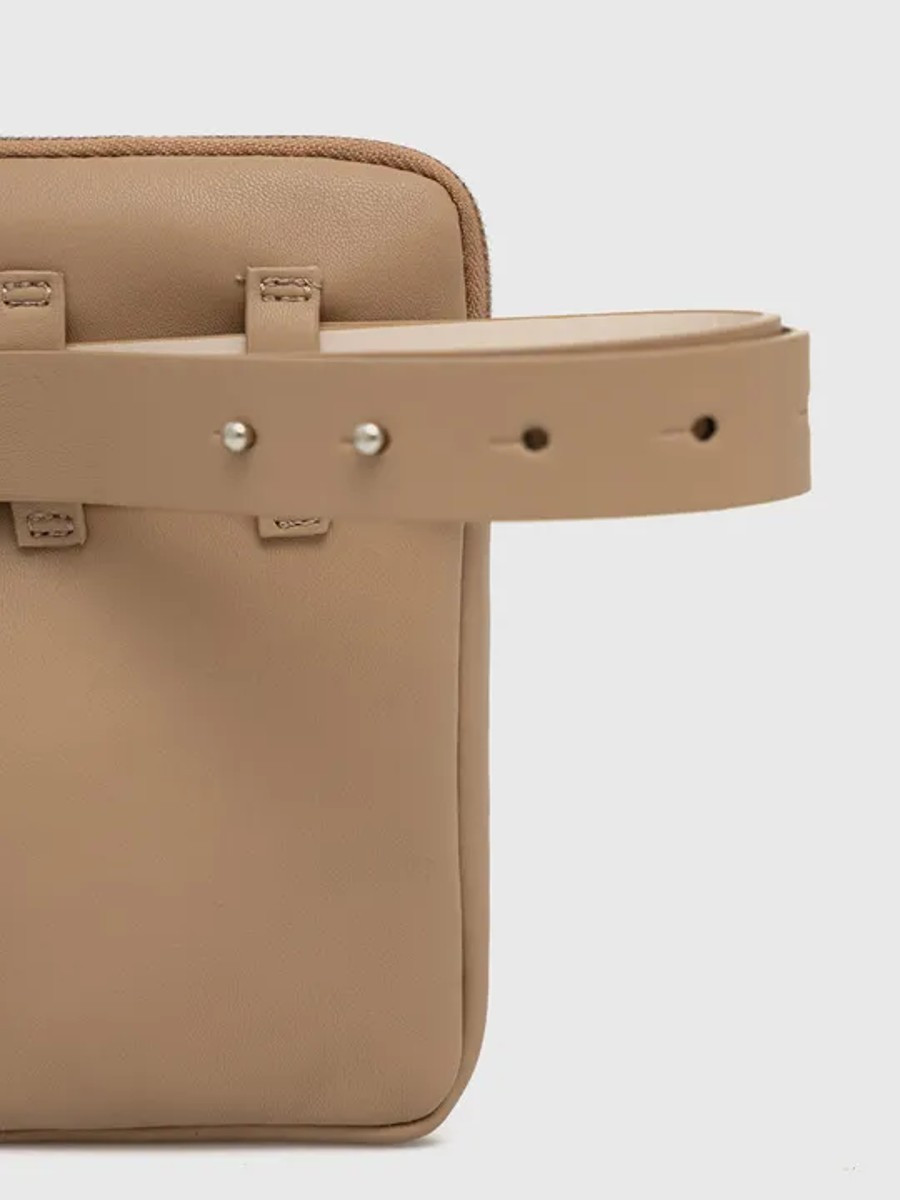 Benetton ženski kaiš sa torbicom 