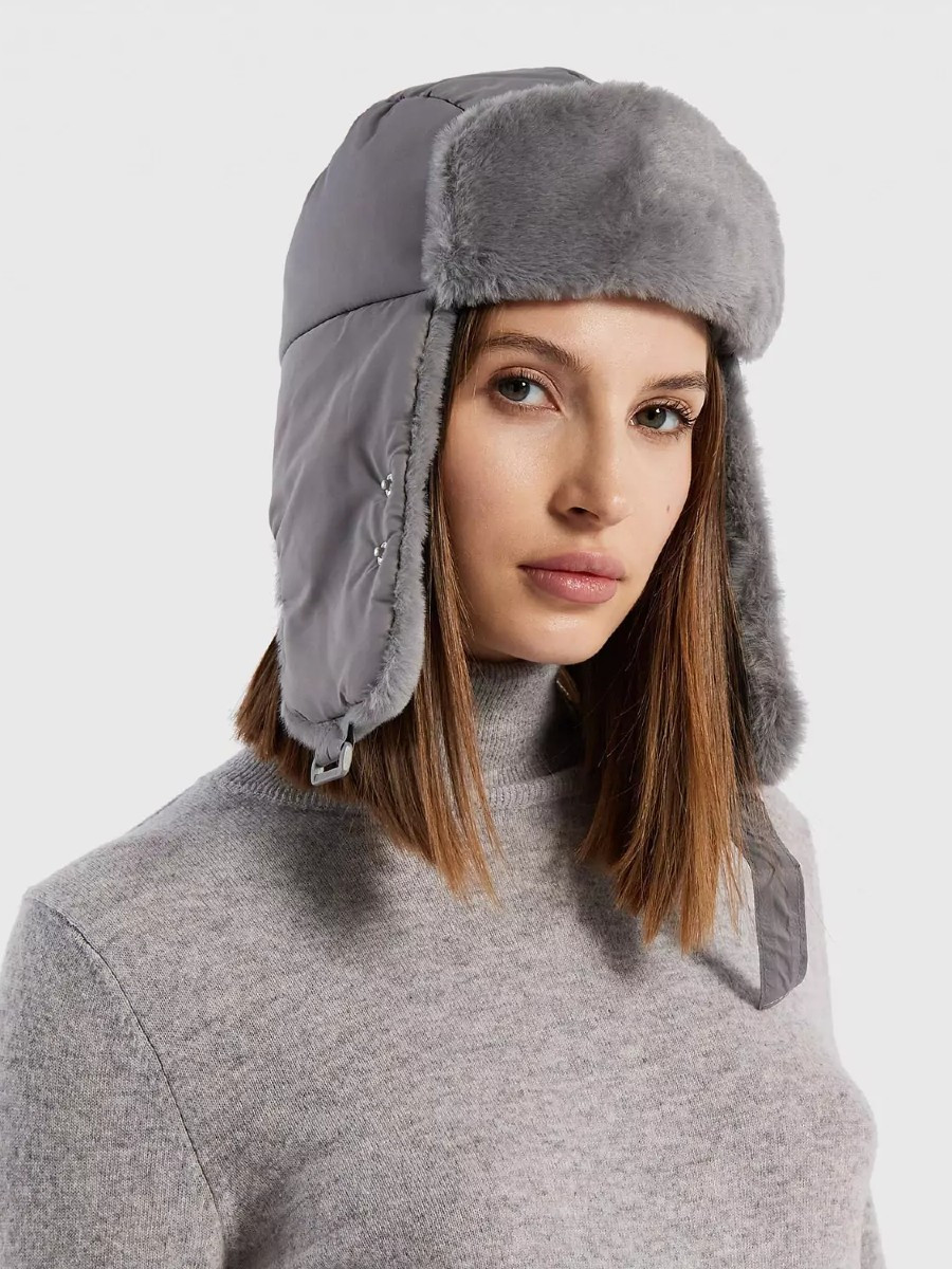 Benetton ženska kapa 