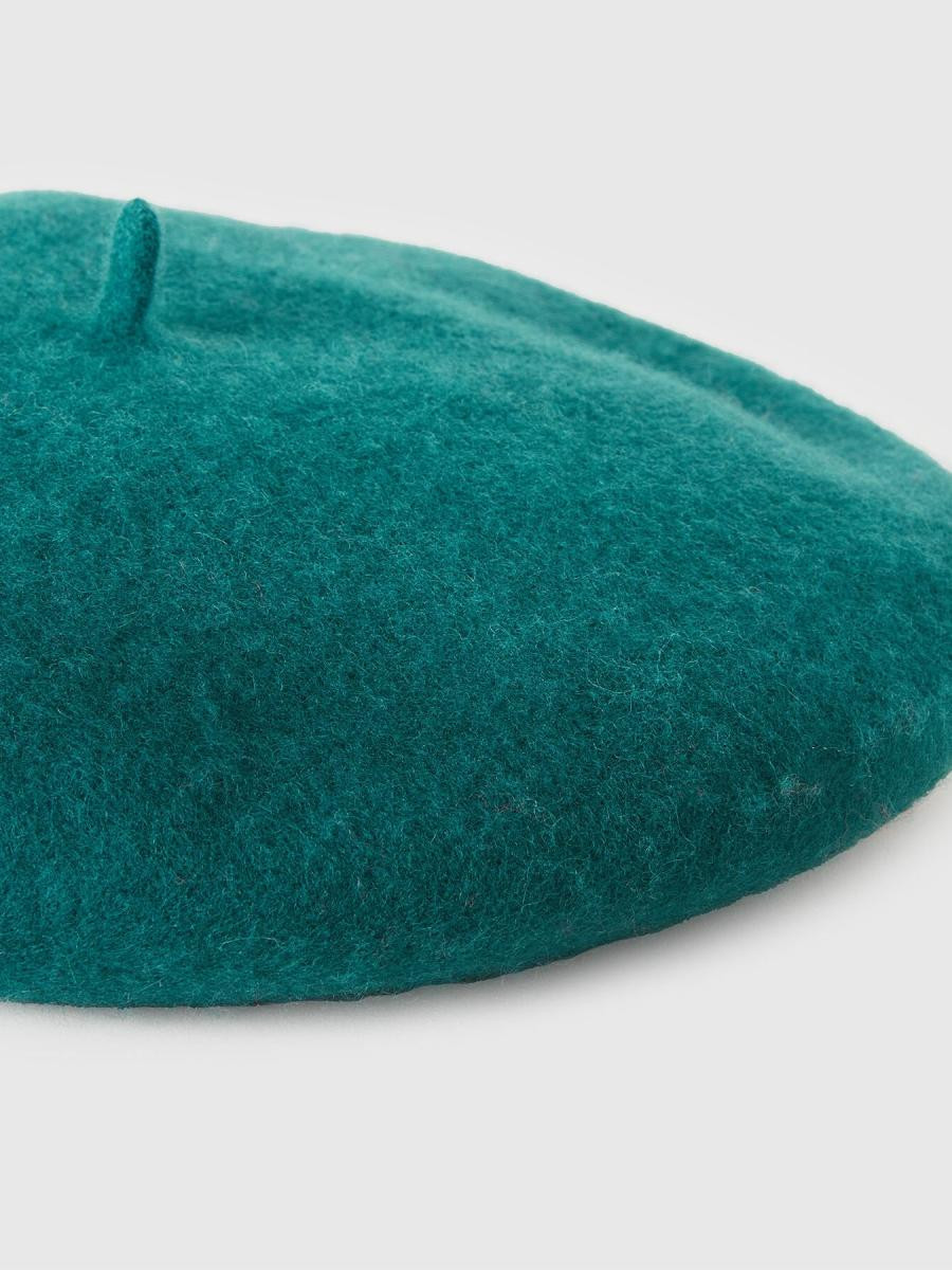 Benetton ženska kapa 