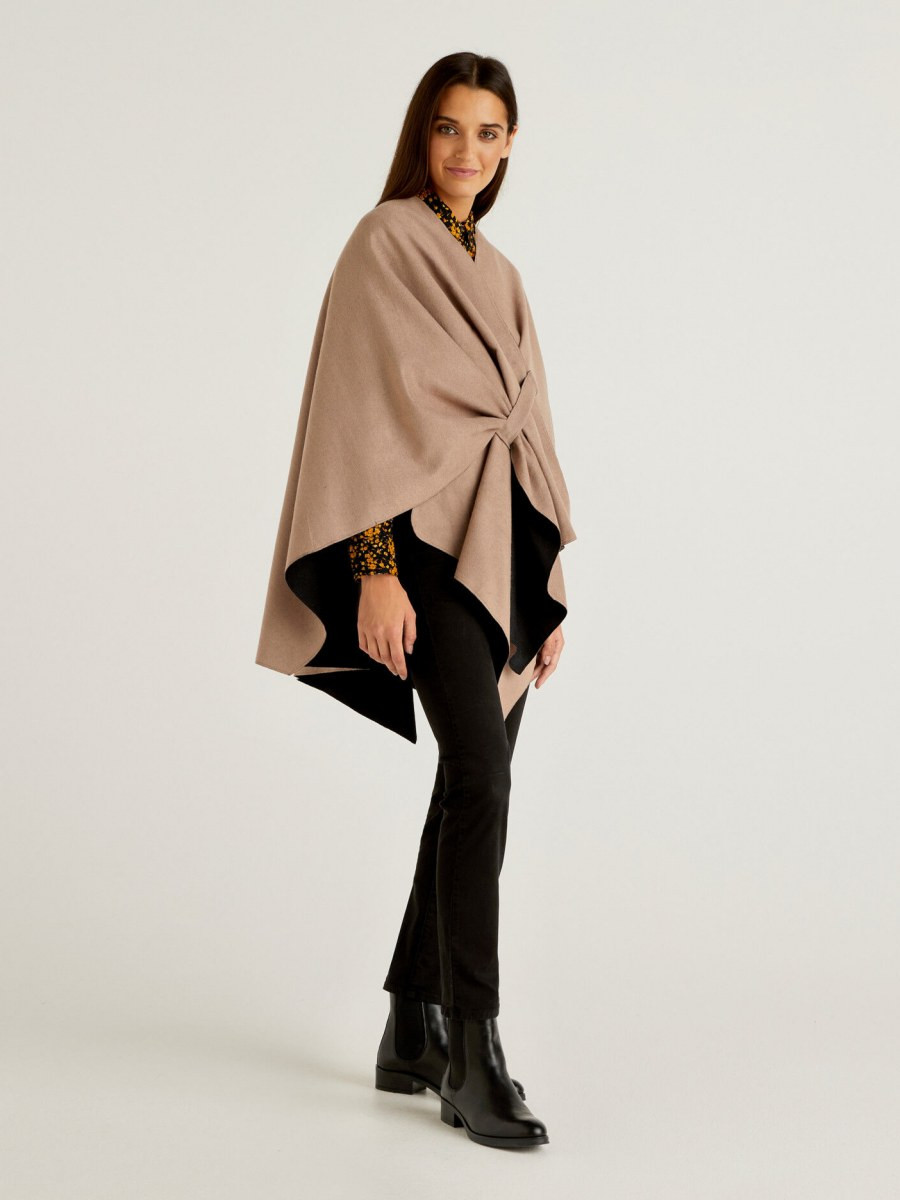 Benetton ženski pončo 