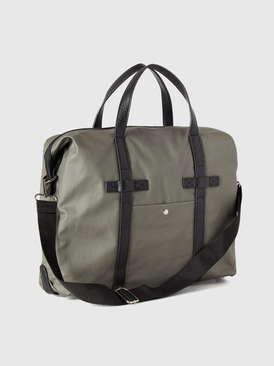 Benetton muška torba 