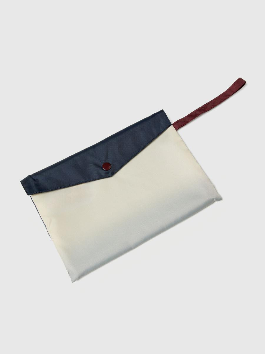 Benetton dečija kišna pelerina 