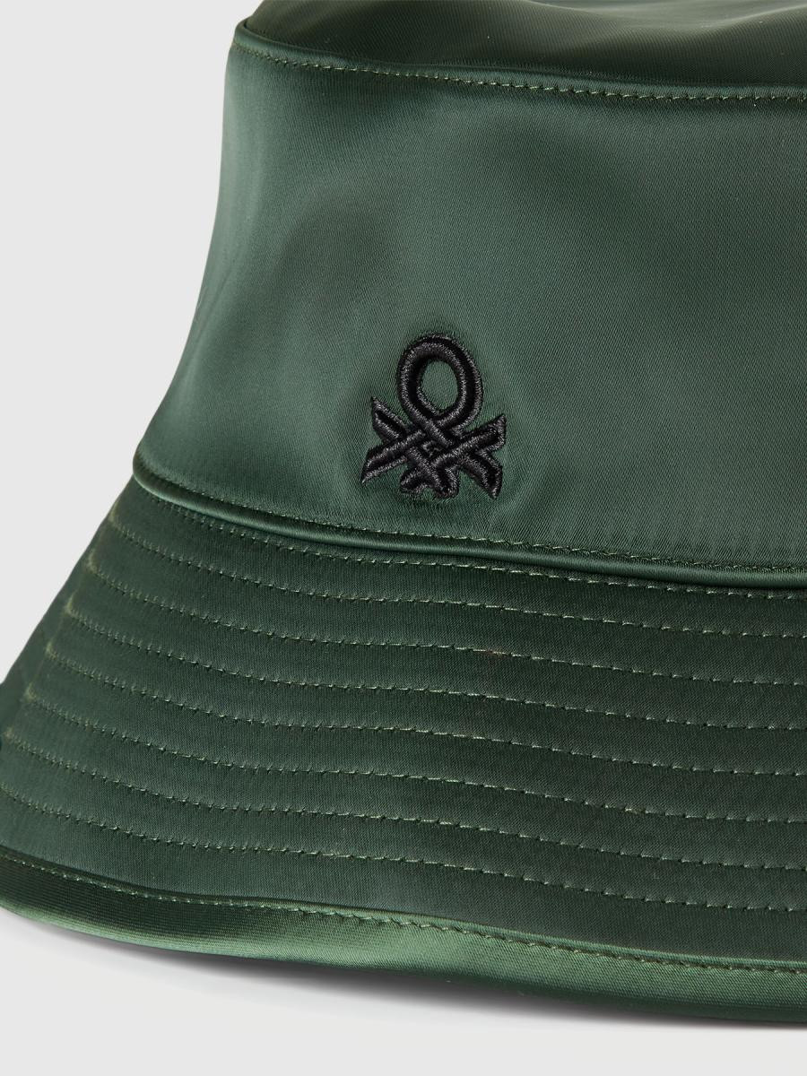 Benetton ženska kapa 