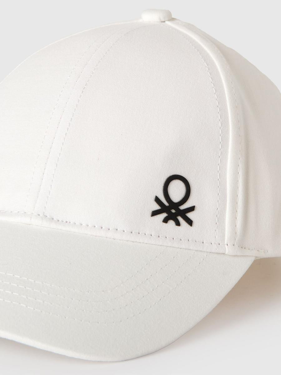 Benetton dečiji kačket 