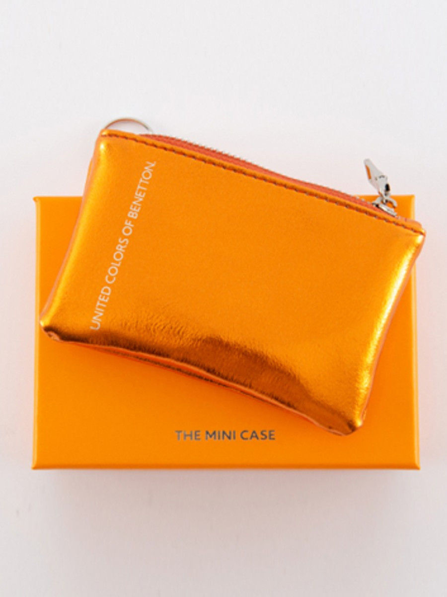 Benetton mini torbica- privezak 